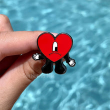 Load image into Gallery viewer, Un Verano Sin Ti Metal Enamel Pin
